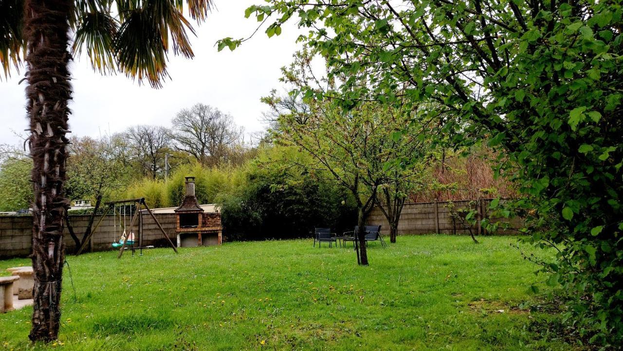 La Coccinelle, Votre Oasis Entre Paris-Disney Ozoir-la-Ferriere Bagian luar foto