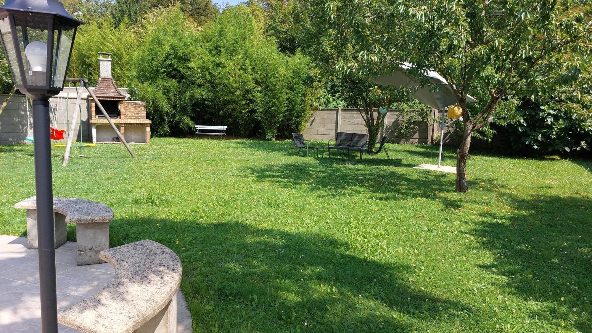 La Coccinelle, Votre Oasis Entre Paris-Disney Ozoir-la-Ferriere Bagian luar foto